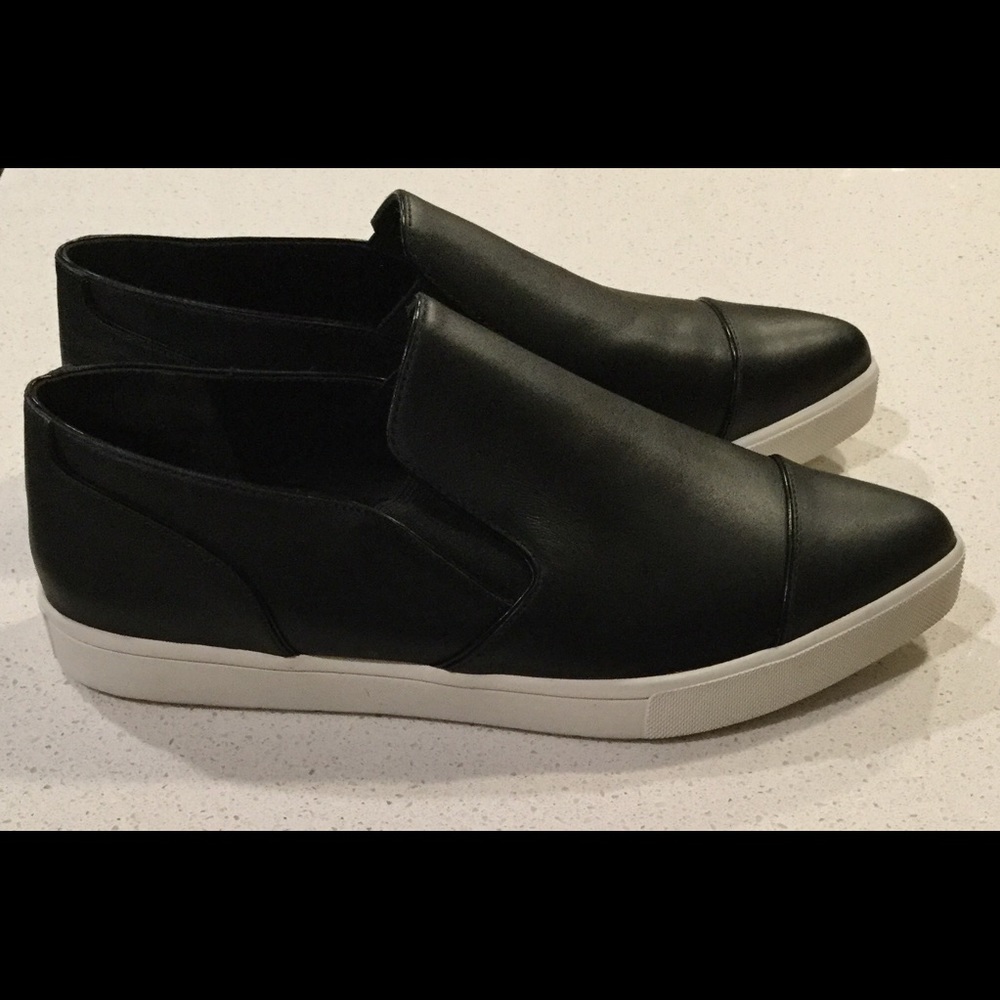 NWOB VINCE ‘PAEYRE’ BLACK SLIP ON SNEAKERS SZ 8.5 - Picture 4 of 6