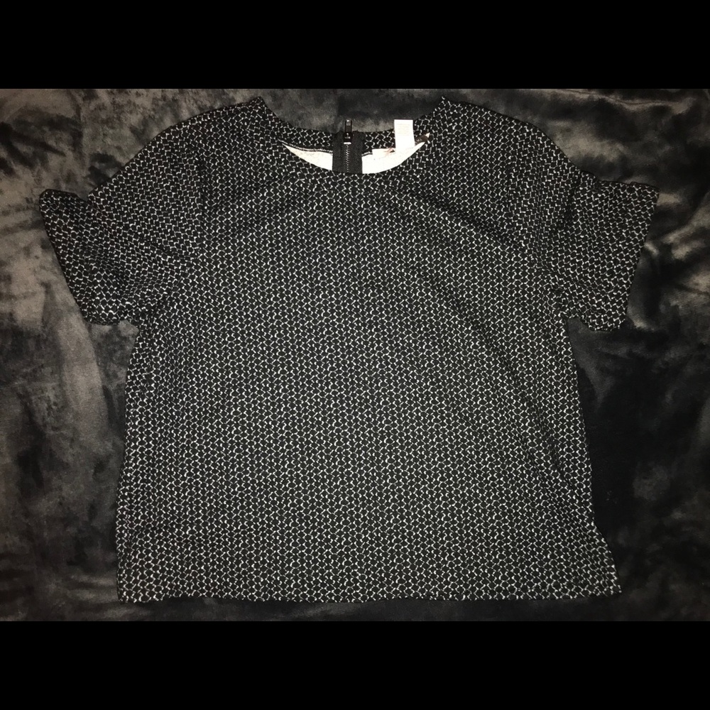Cute short sleeve top