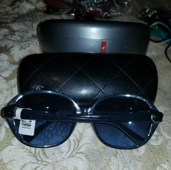 Chanel Authentic Shades main image 4