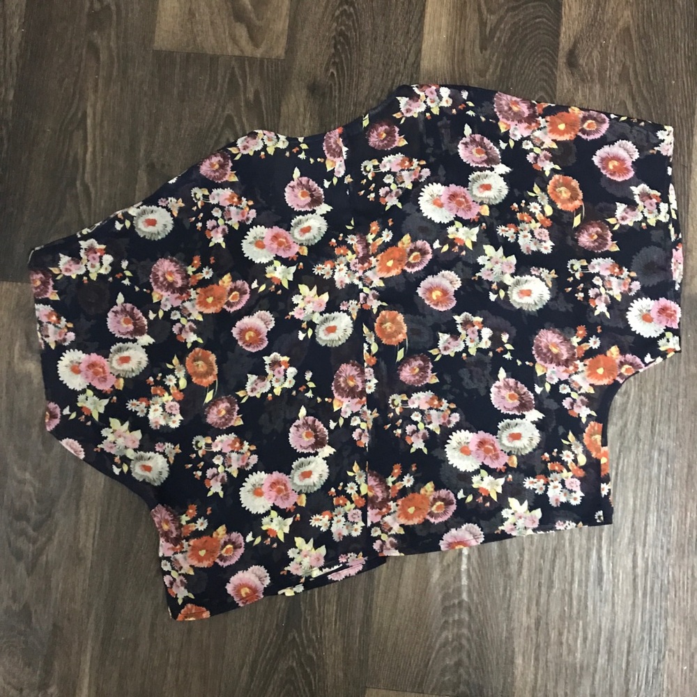[NOT AVAILABLE] - Picture 3 of 6