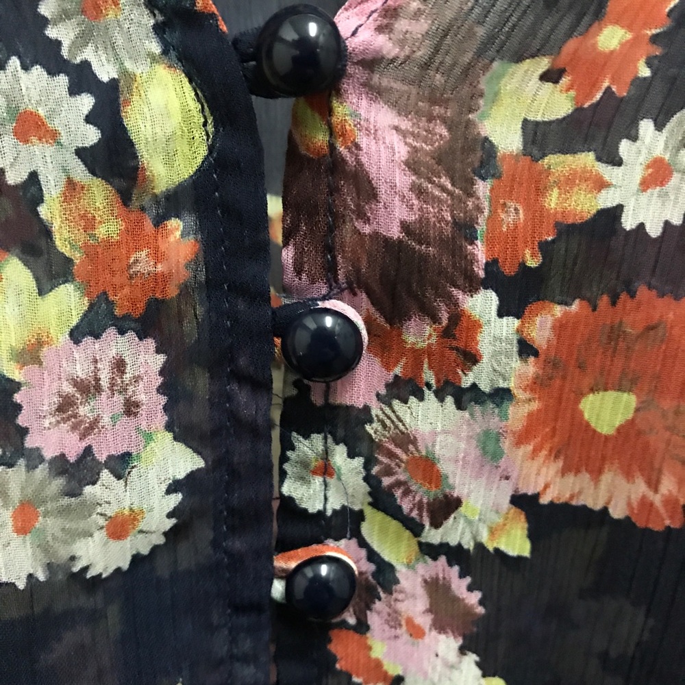 [NOT AVAILABLE] - Picture 6 of 6