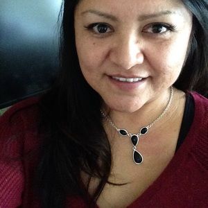 Meet your Posher, Debra