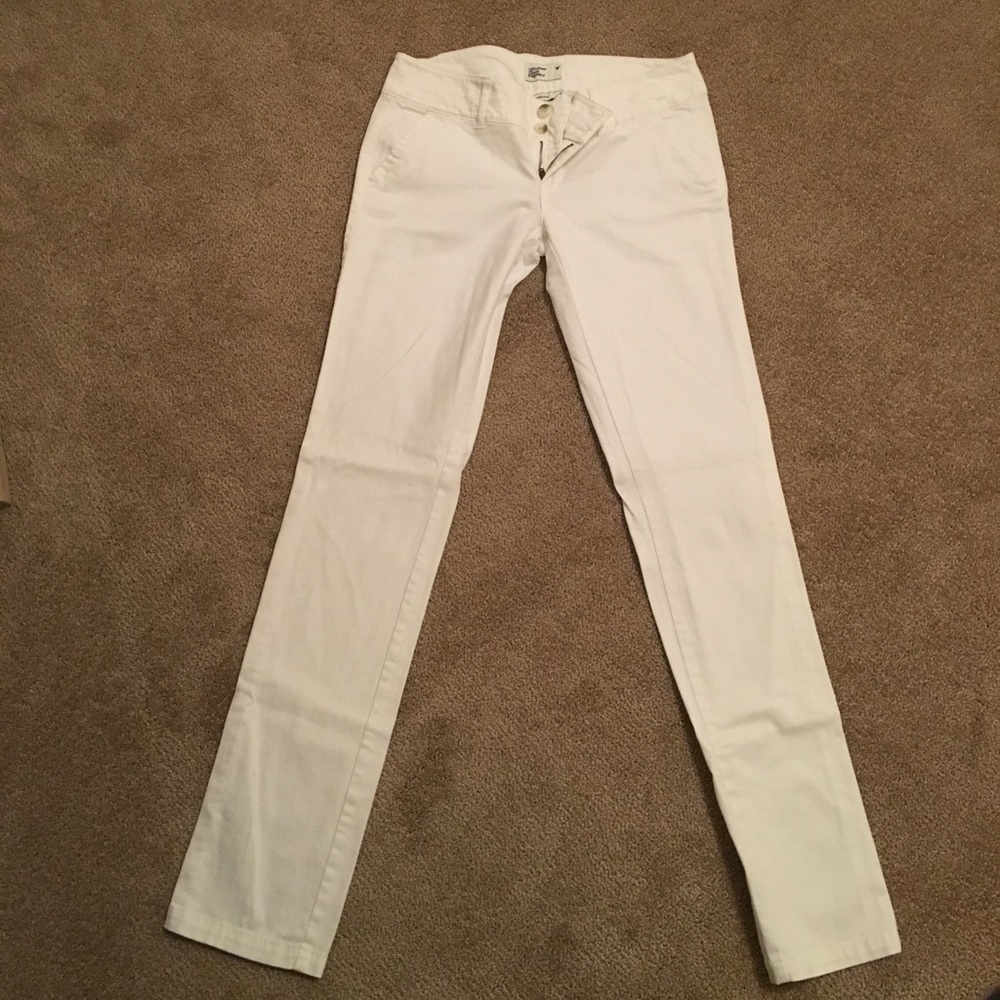 American Eagle White Skinny Pants