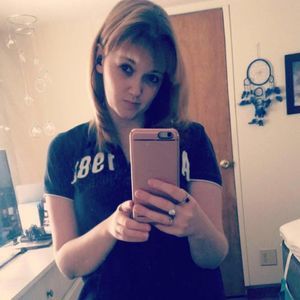 Meet your Posher, Candice