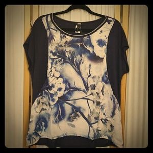 Gorgeous top with silk by Paige