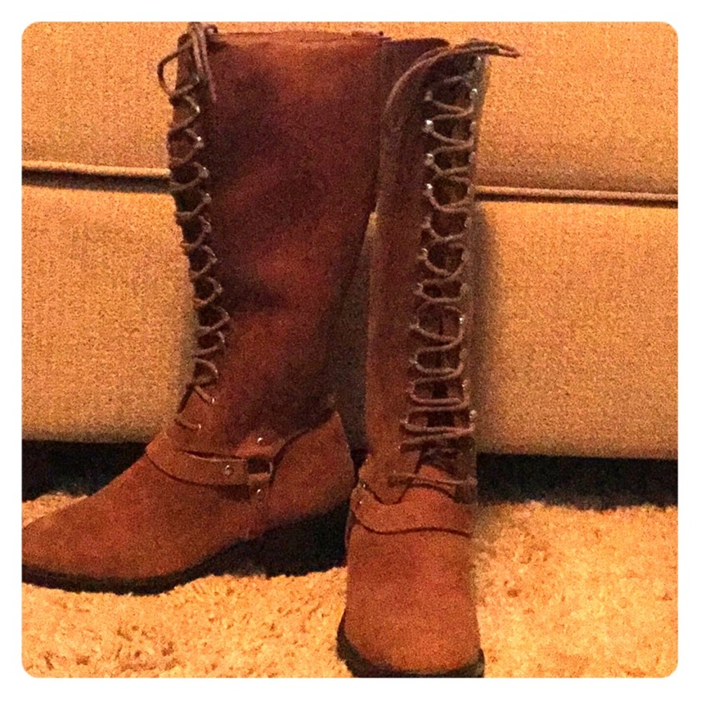 Brown boots