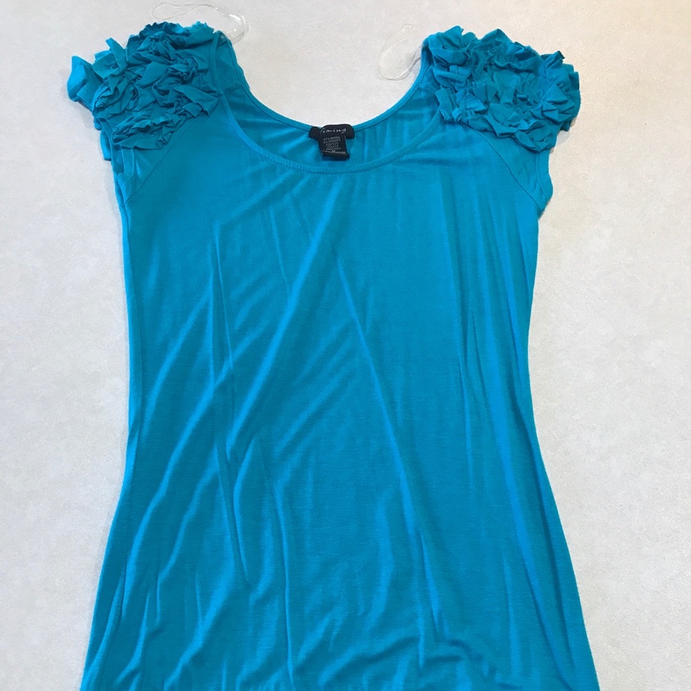 Brand new- capped sleeves ruffle top