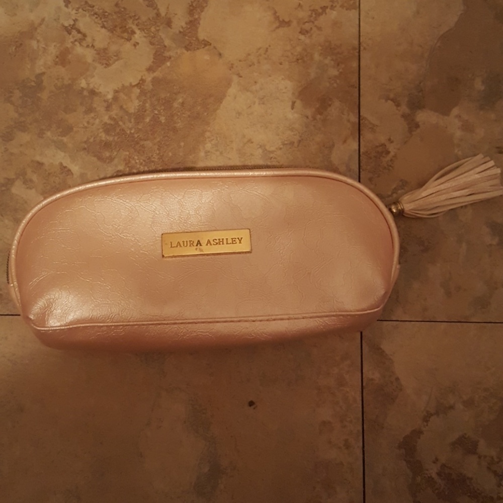 Makeup bag
