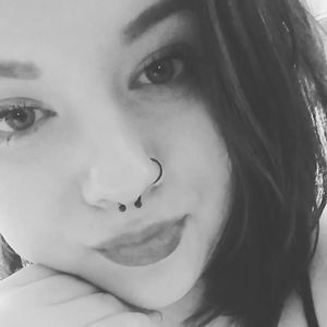 Meet your Posher, Dedria