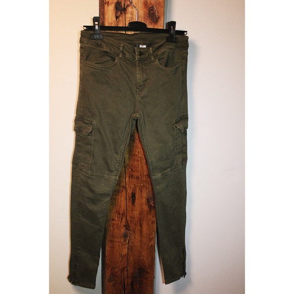 Divided Denim - Olive Green Jean - Size 8