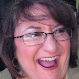 Meet your Posher, Maxine