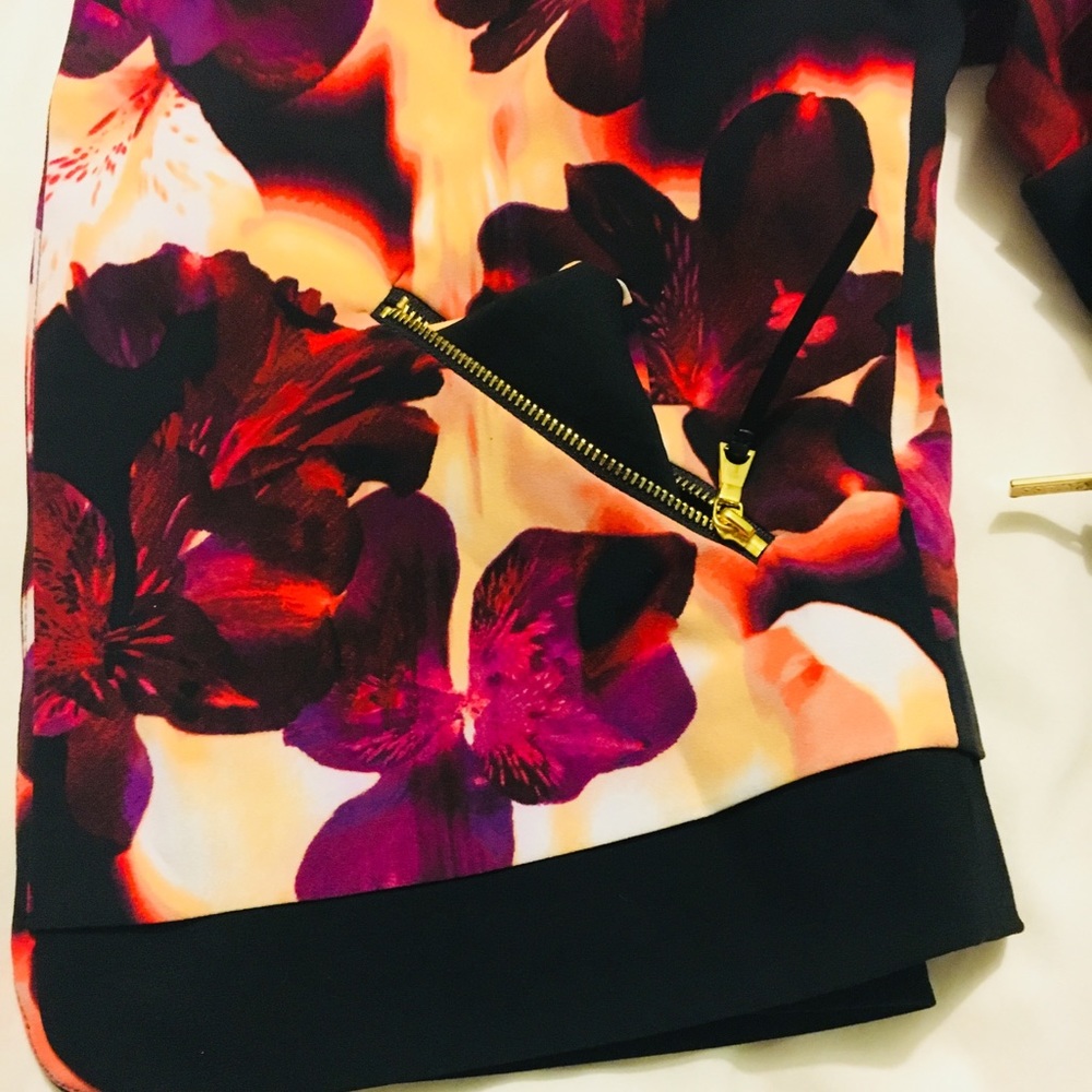 NWOT Guess Floral Blazer Jacket - Picture 3 of 6