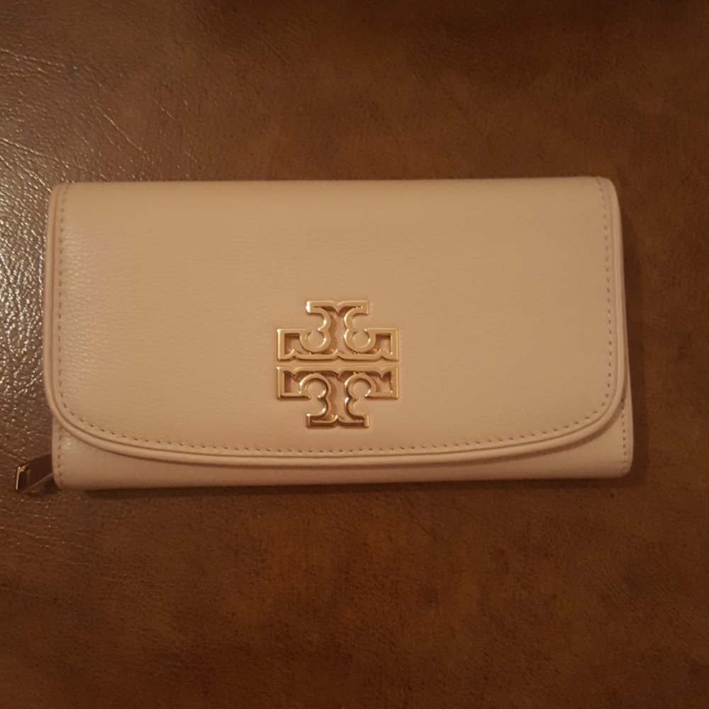 Tory Burch wallet