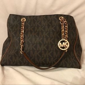 Michael Kors Jet Set Chain Large Logo Shoulder Bag