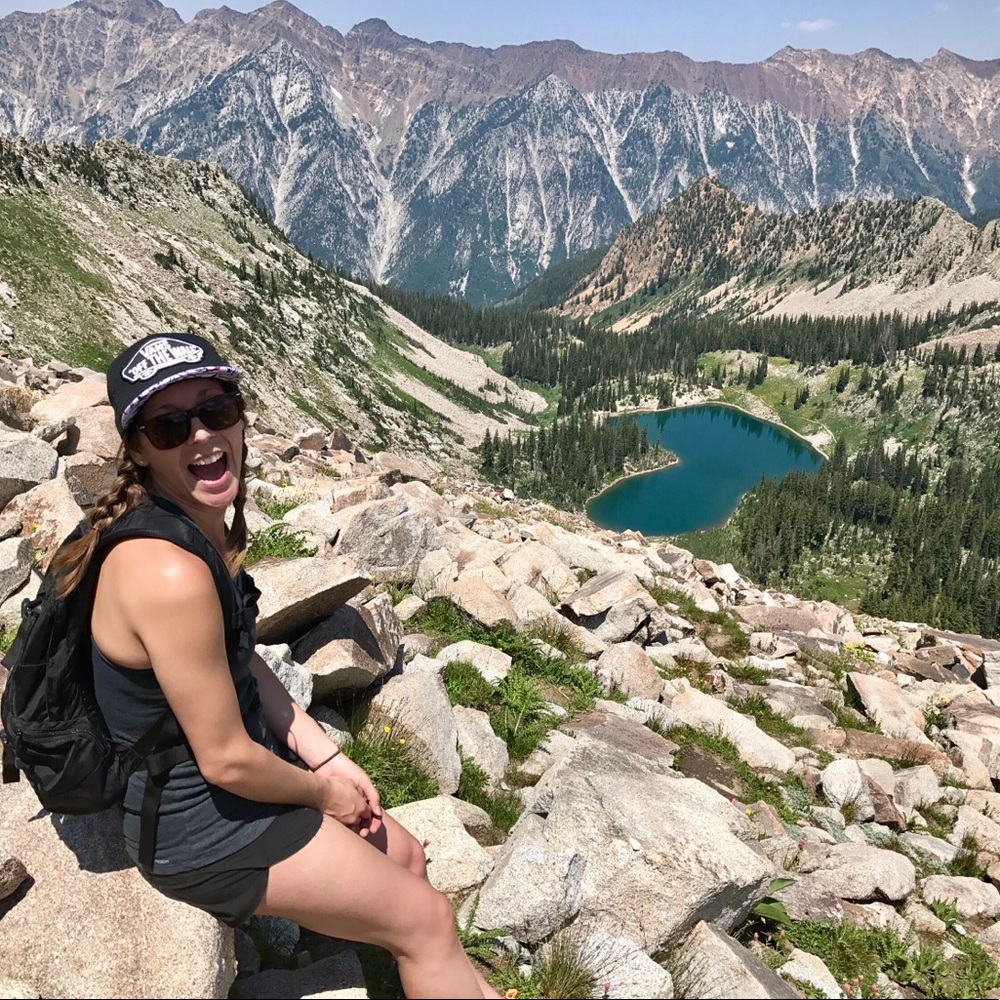 Meet your Posher, Amanda