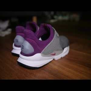 NikeLab Sock Dart Fleece "Heather Grey/Mulberry"