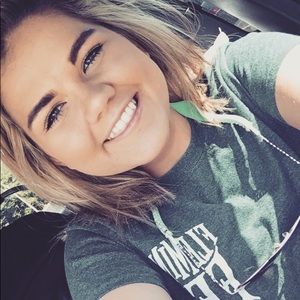 Meet your Posher, Carrie