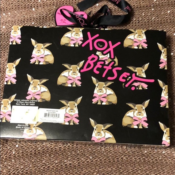Sold out -Betsy Johnson Bunny sock gift set - Picture 3 of 4