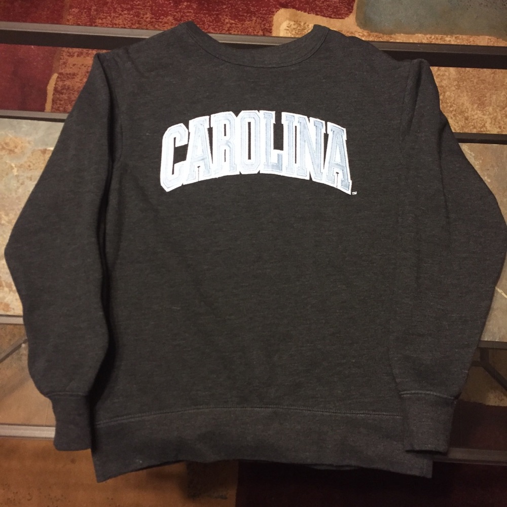 Carolina Tarheels crew neck sweater/pullover