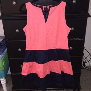 Sail to Sable Drop awaits Dress Sz Large