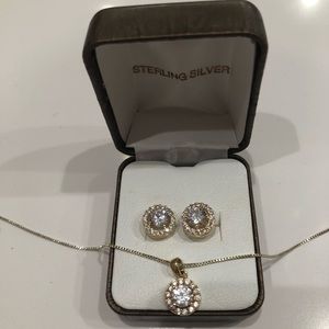 🛑 SOLD! Gold Cubic Zirconia Necklace & Earrings