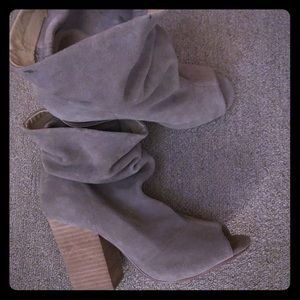 Boots. No box included.