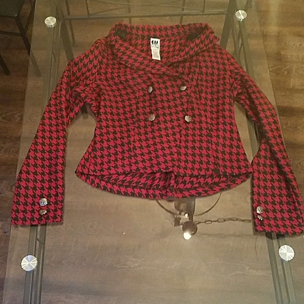 Red and black houndsooth jacket with extra buttons