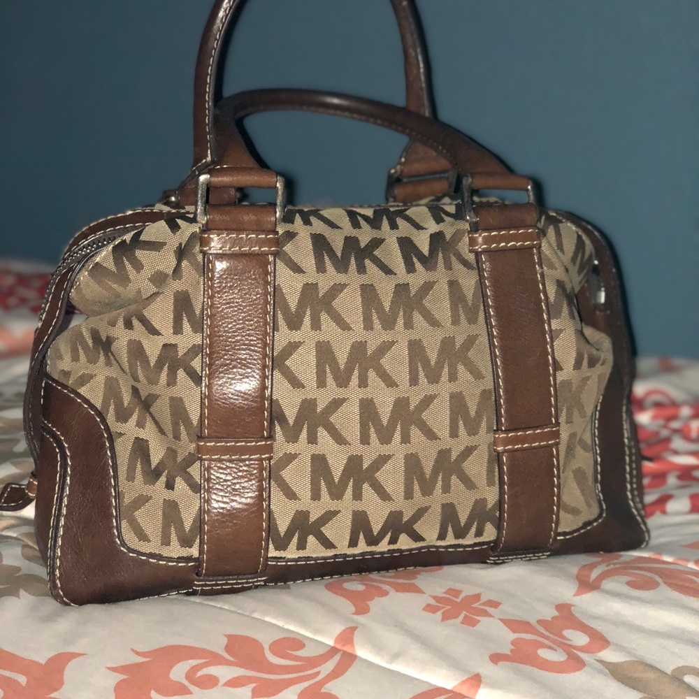 Michael Kors bowling satchel beige mocha
