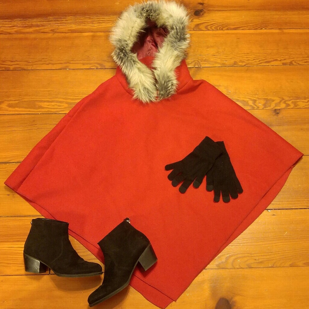 Vintage Red winter faux fur hood poncho one size