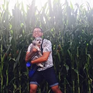 Meet your Posher, Ennio