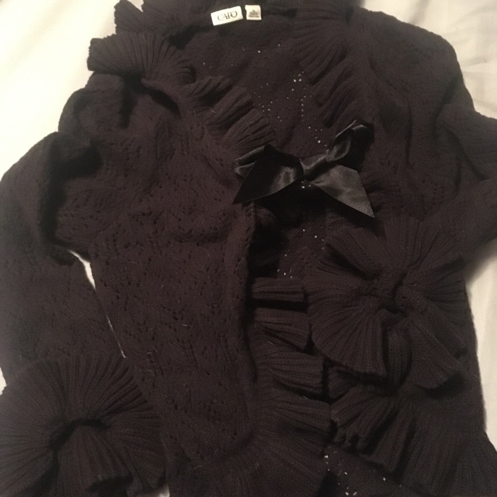 Cardigan with ruffles