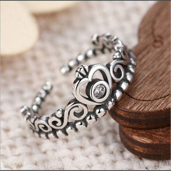 Princess Tiara Heart Zircon Crystal Ring - Picture 1 of 8