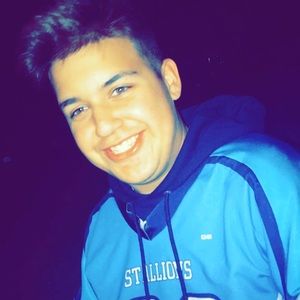 Meet your Posher, Devin