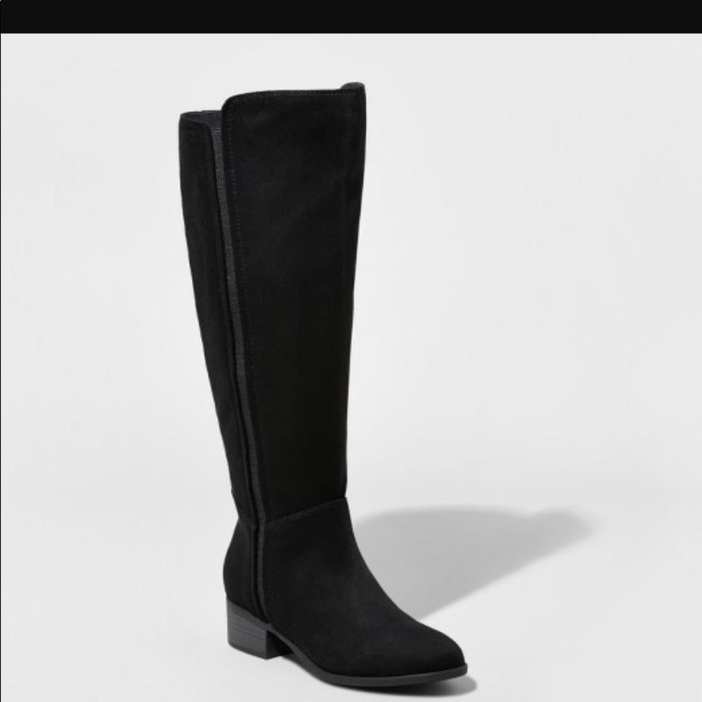 Black boots