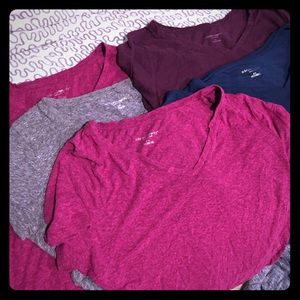Bundle of 5 maternity tees
