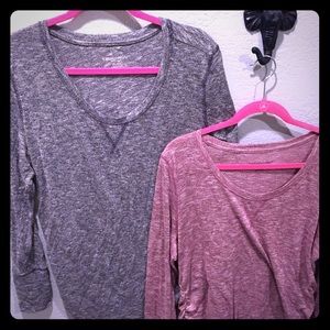 Bundle of 2 long sleeve tees