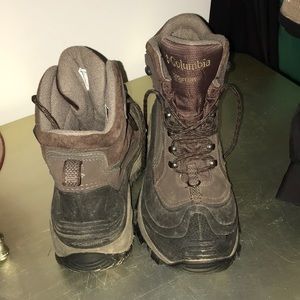 Columbia Women’s Size 7 Omni-Tech Winter Boot