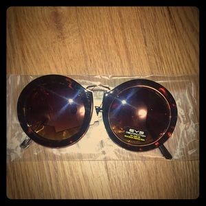 NWT Large Tortoise Shell Sunglasses