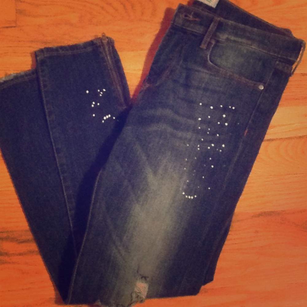 Distressed Banana Republic jeans - NWOT
