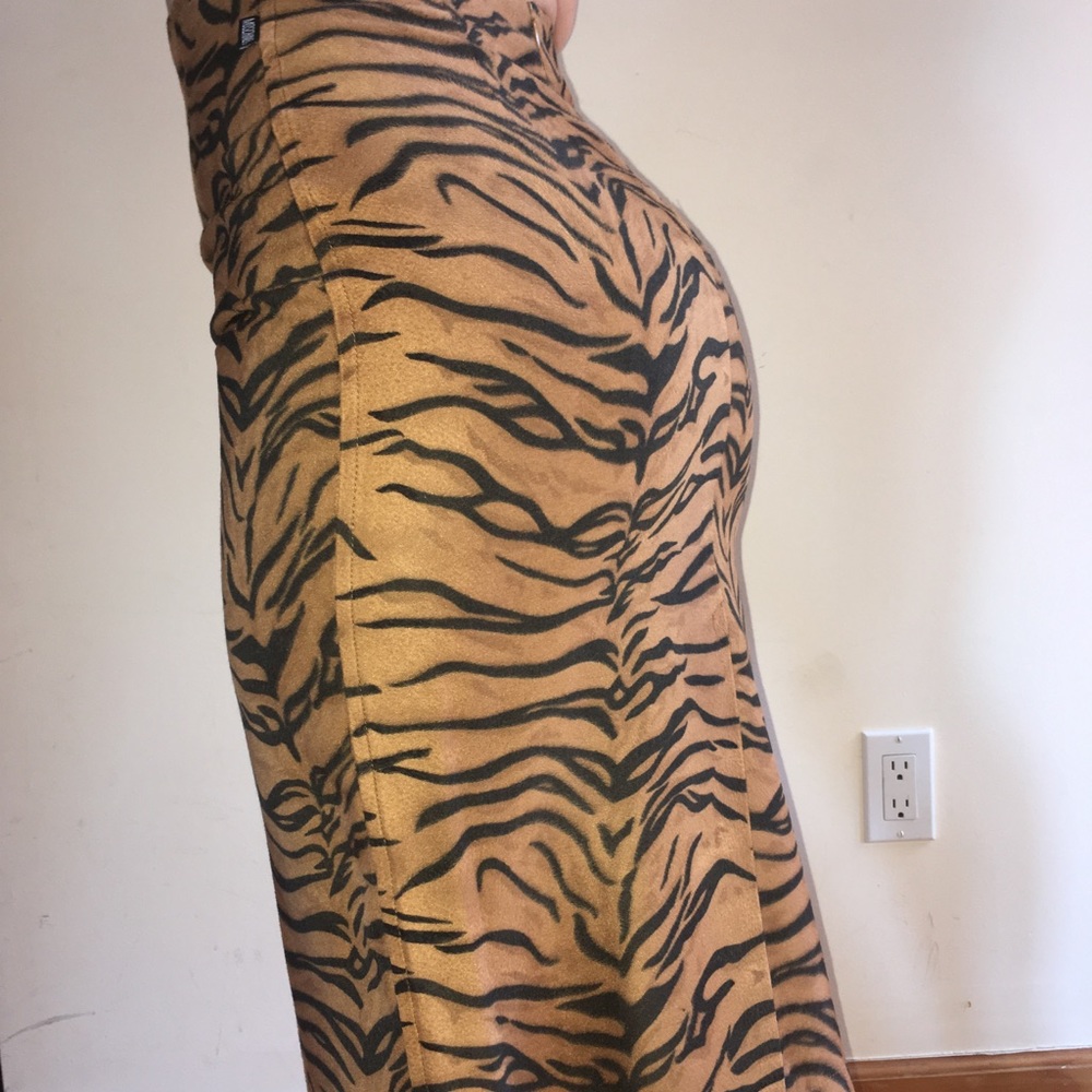 Vintage Moschino Pencil Skirt - Picture 7 of 7