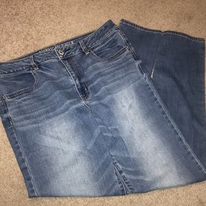 American Eagle Light Wash Denim Jeans