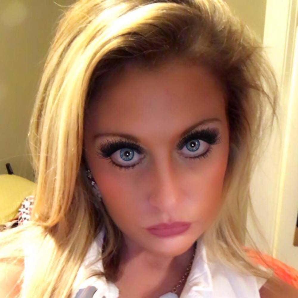 Meet your Posher, Brittani