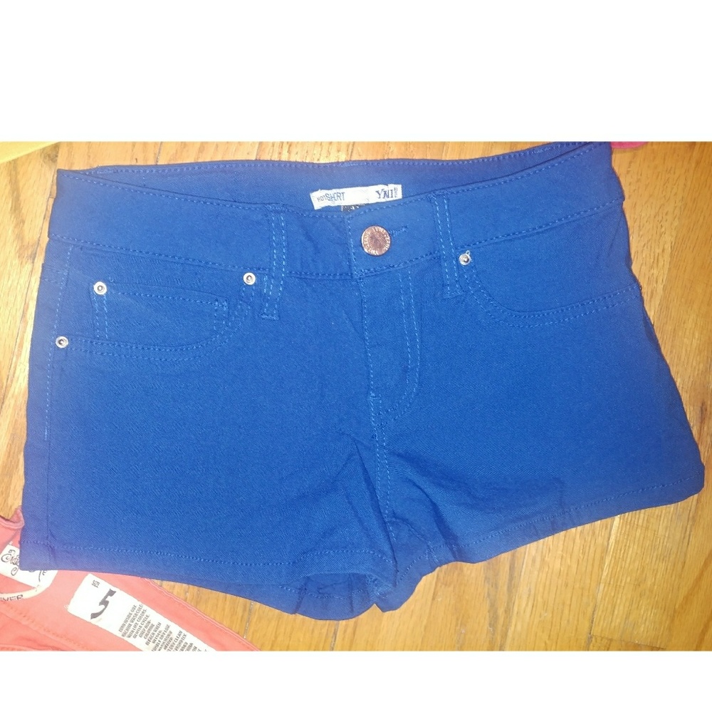 Short stretchy shorts