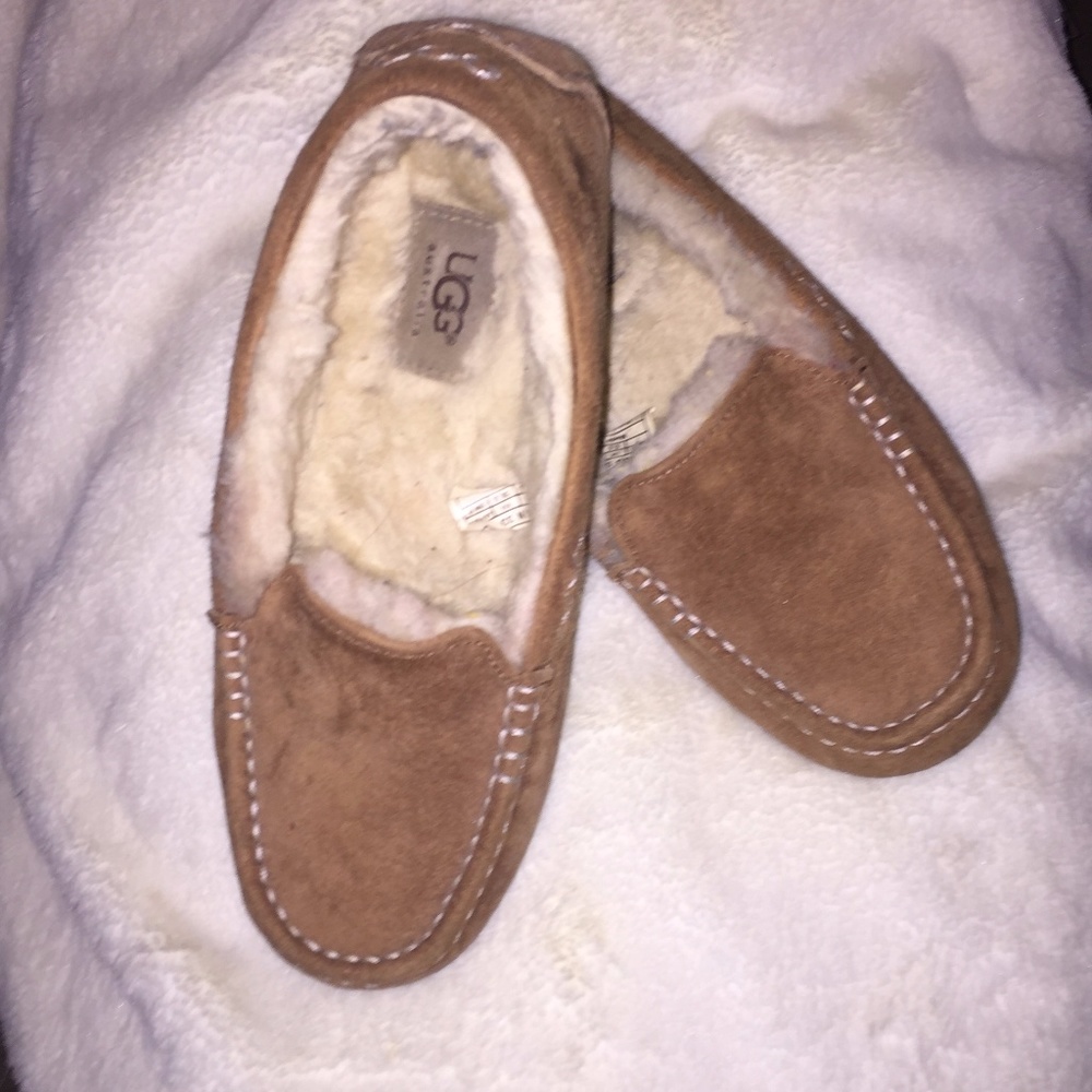 EXCELLENT Ugg Ansley Slipper, SIZE 7!