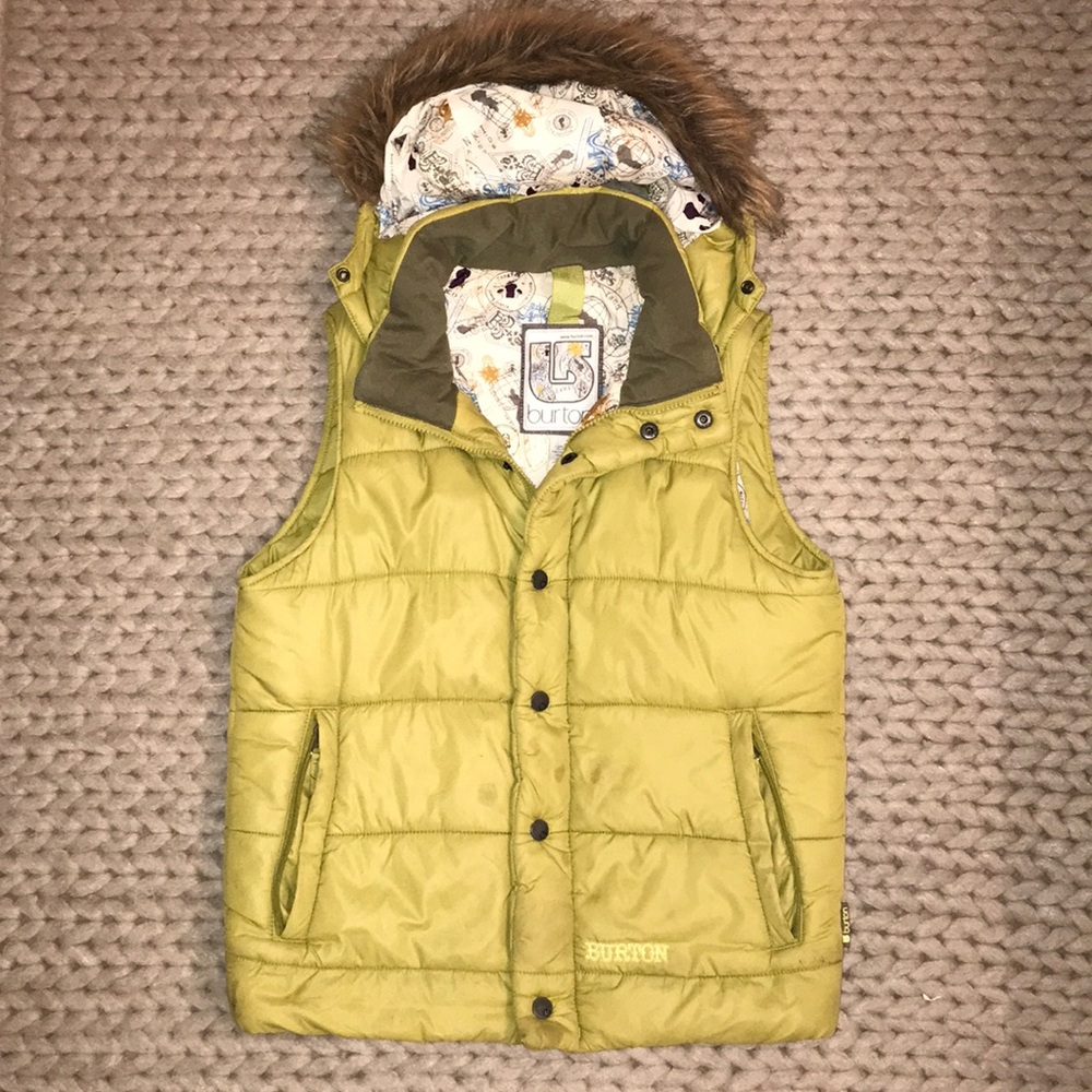 Burton Puff Vest with Removable Faux Fur ❄️