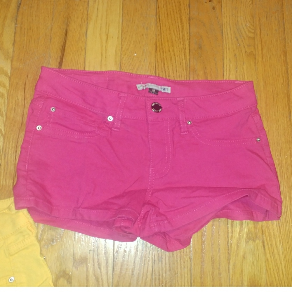 Short. Stretchy shorts