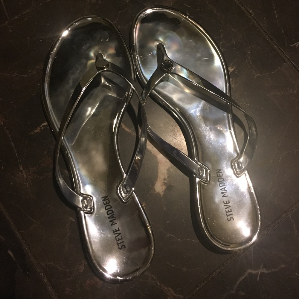 Steven Madden flip flops
