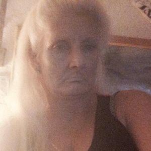 Meet your Posher, Teri