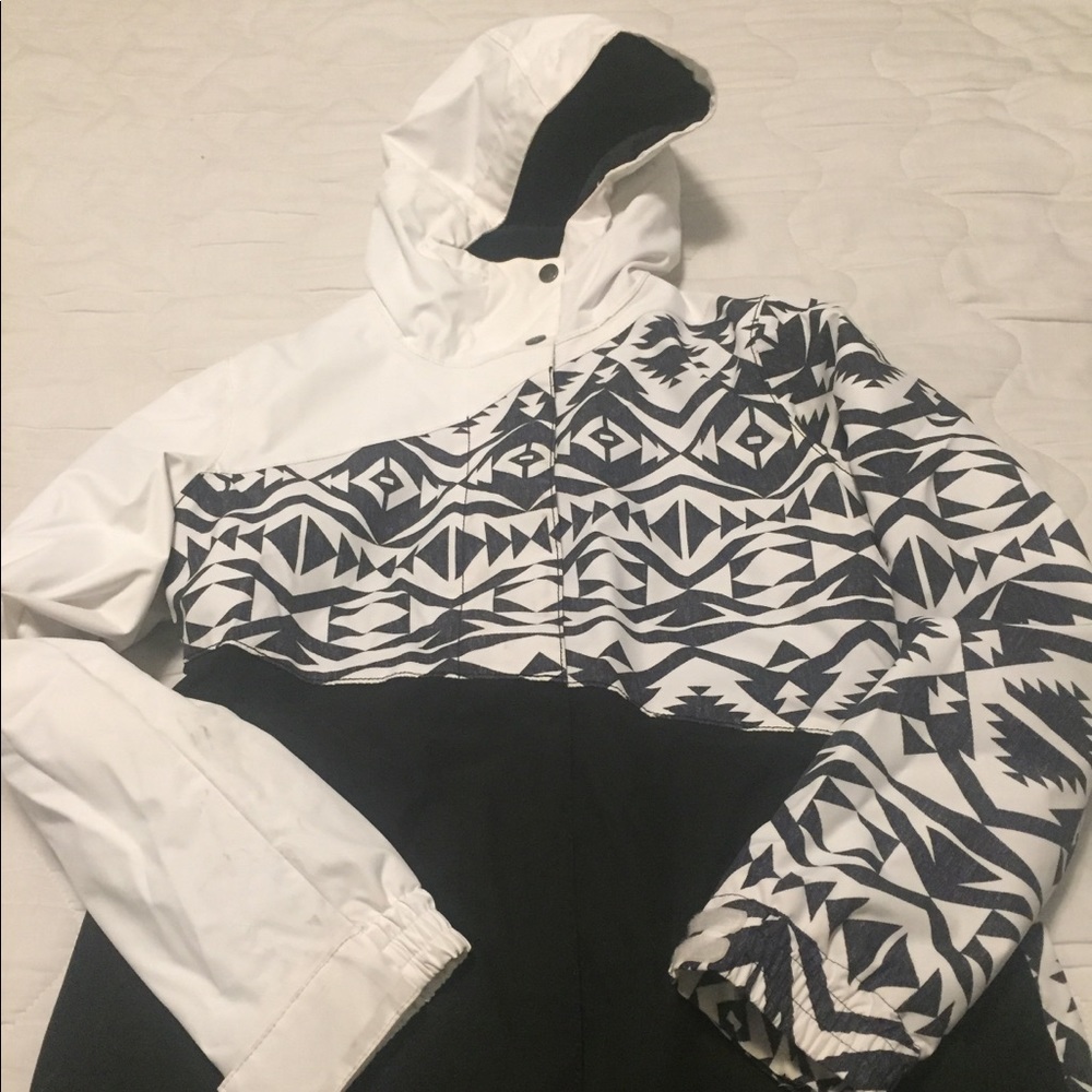 Super stylish ski /snowboard jacket - Small