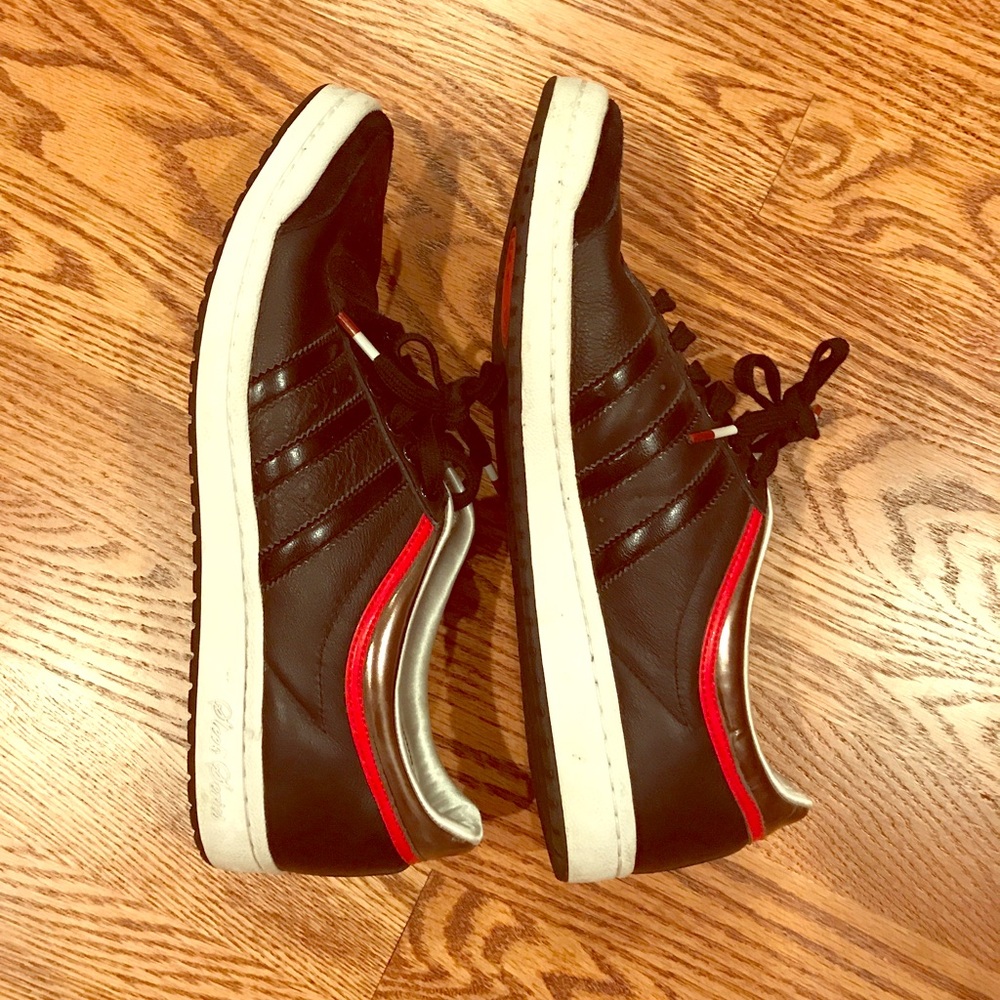 Adidas Sleek Series black sneakers